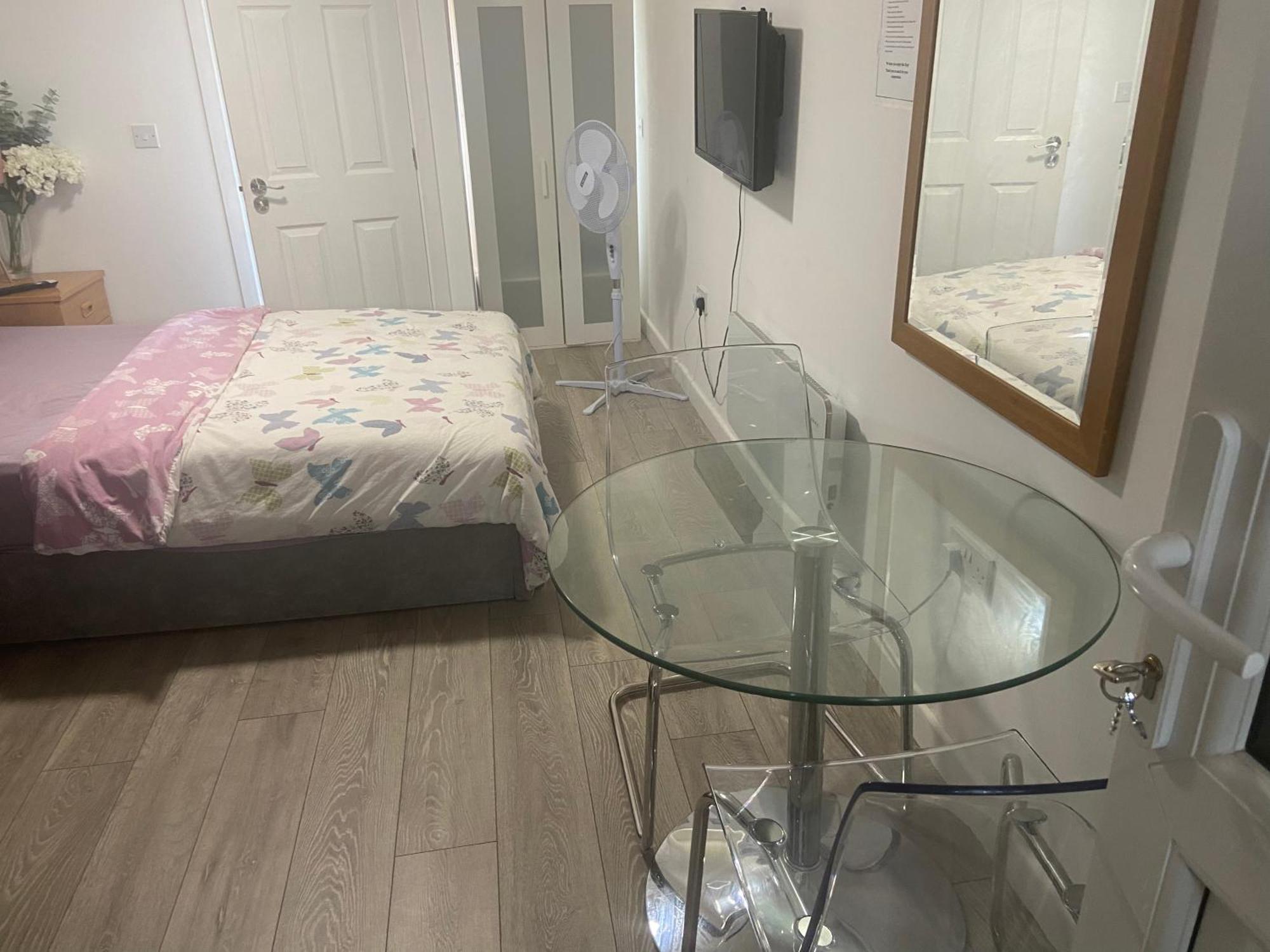 Brand New Studio Apartment With Beautiful Kitchen-Close To Liverpool City Centre מראה חיצוני תמונה