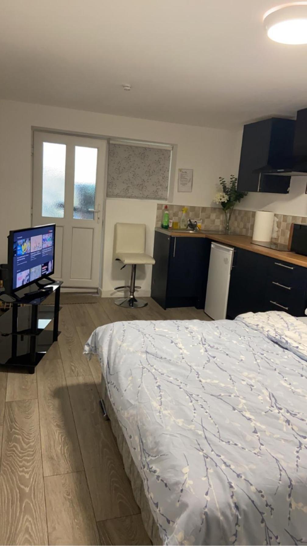 Brand New Studio Apartment With Beautiful Kitchen-Close To Liverpool City Centre מראה חיצוני תמונה